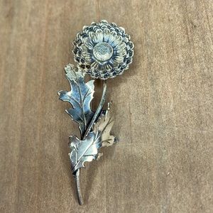 Sarah Coventry Sterling sunflower brooch pin Vintage